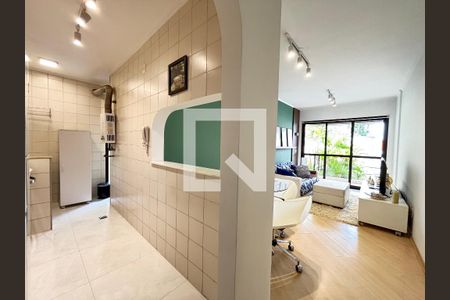 Sala de apartamento à venda com 1 quarto, 42m² em Indianópolis, São Paulo