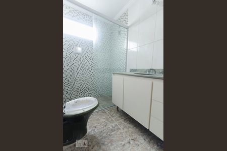 banheiro de apartamento para alugar com 3 quartos, 140m² em Jardim Paulista, São Paulo