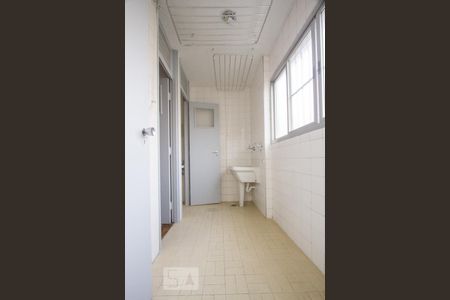 Apartamento à venda com 94m², 3 quartos e 1 vagaÁrea de Serviço