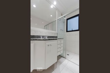 Apartamento à venda com 200m², 3 quartos e 3 vagasbanheiro suite 2