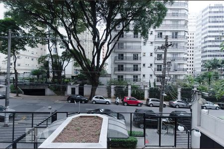 vista varanda 2 sala  de apartamento para alugar com 3 quartos, 200m² em Higienópolis, São Paulo