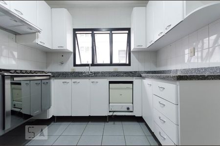 Apartamento à venda com 200m², 3 quartos e 3 vagascozinha