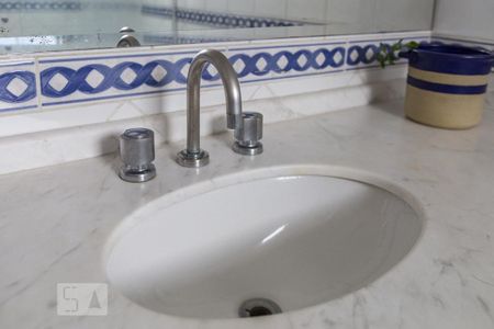 Apartamento à venda com 67m², 2 quartos e 1 vaga Apartamento à venda com 67m², 2 quartos e 1 vagaBanheiro
