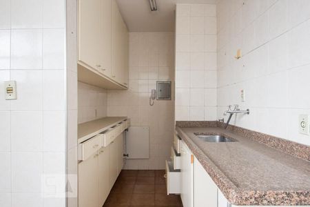 Apartamento à venda com 140m², 4 quartos e 2 vagasCozinha
