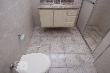 Apartamento à venda com 140m², 4 quartos e 2 vagasBanheiro Quarto 3