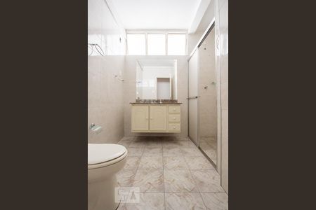 Apartamento à venda com 140m², 4 quartos e 2 vagasBanheiro Quarto 3