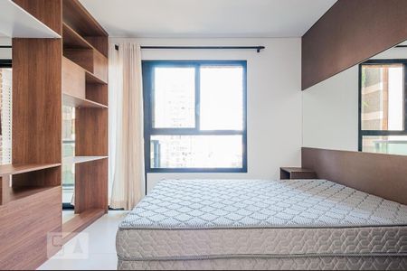 Quarto de apartamento à venda com 1 quarto, 40m² em Cambuí, Campinas