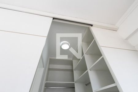 Apartamento para alugar com 59m², 1 quarto e 1 vagaCloset do quarto
