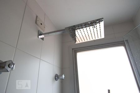 Apartamento para alugar com 65m², 2 quartos e 1 vaga Apartamento para alugar com 65m², 2 quartos e 1 vagaBanheiro social