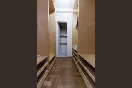 Apartamento para alugar com 100m², 3 quartos e 2 vagascloset suite