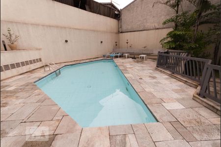 Apartamento para alugar com 40m², 1 quarto e 1 vagaPiscina