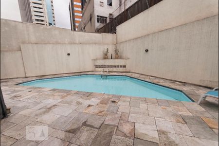 Apartamento para alugar com 40m², 1 quarto e 1 vagaPiscina
