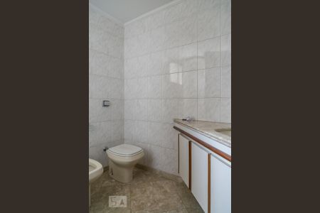 Apartamento para alugar com 136m², 3 quartos e 2 vagasBanheiro da Suite