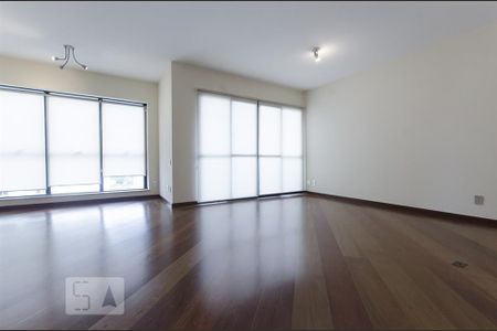 sala de apartamento para alugar com 3 quartos, 136m² em Brooklin Paulista, São Paulo