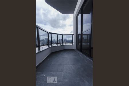 varanda sala de apartamento para alugar com 3 quartos, 136m² em Brooklin Paulista, São Paulo