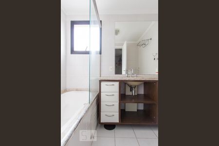 Apartamento à venda com 112m², 2 quartos e 2 vagasBanheiro Quarto 1