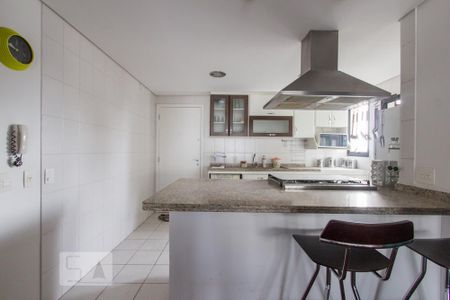 Apartamento à venda com 112m², 2 quartos e 2 vagasCozinha