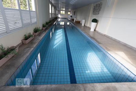 Apartamento para alugar com 82m², 2 quartos e 2 vagasPiscina