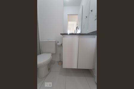 Apartamento para alugar com 82m², 2 quartos e 2 vagasBanheiro 