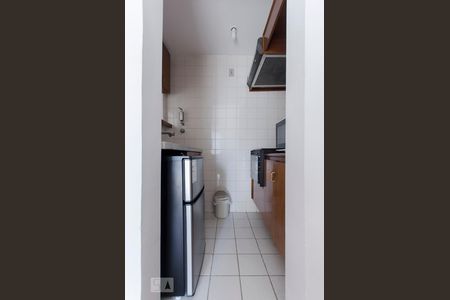 cozinha de apartamento para alugar com 1 quarto, 35m² em Morro dos Ingleses, São Paulo