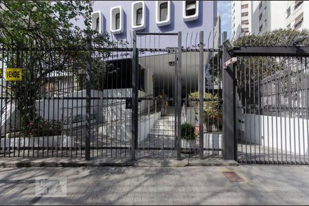 Apartamento para alugar com 110m², 2 quartos e 1 vagafachada