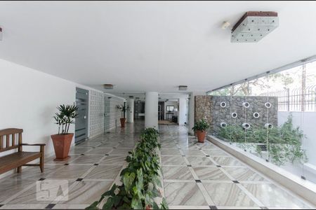 Apartamento para alugar com 110m², 2 quartos e 1 vagaentrada do prédio