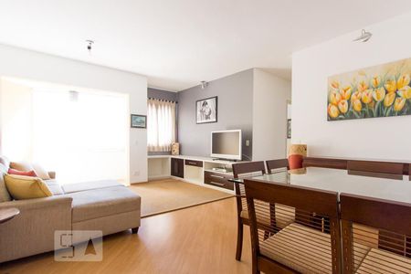 Sala de apartamento para alugar com 2 quartos, 70m² em Vila Nova Conceição, São Paulo