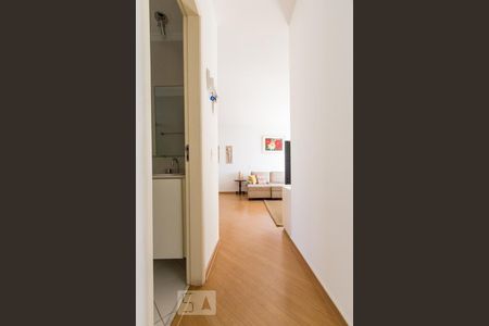 Apartamento para alugar com 70m², 2 quartos e 2 vagasCorredor Quartos