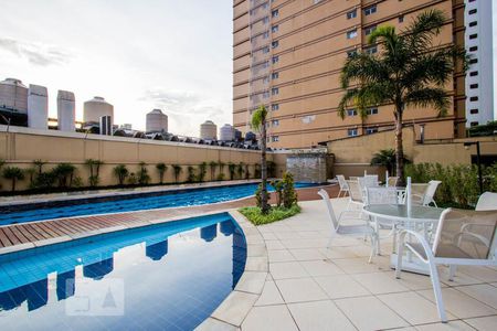 Apartamento para alugar com 70m², 2 quartos e 2 vagasPiscina