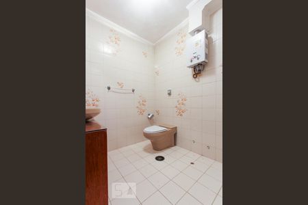 Banheiro Hall de apartamento à venda com 2 quartos, 90m² em Itaim, São Paulo