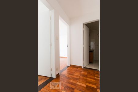 Hall Quartos de apartamento à venda com 2 quartos, 90m² em Itaim, São Paulo