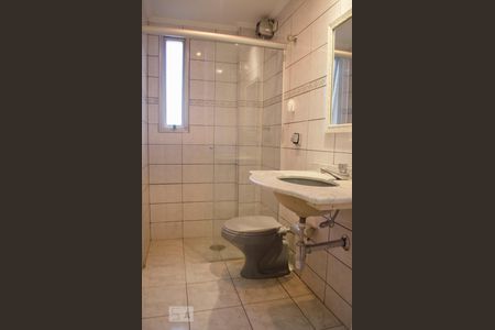 Banheiro de apartamento para alugar com 3 quartos, 75m² em Mirandópolis, São Paulo