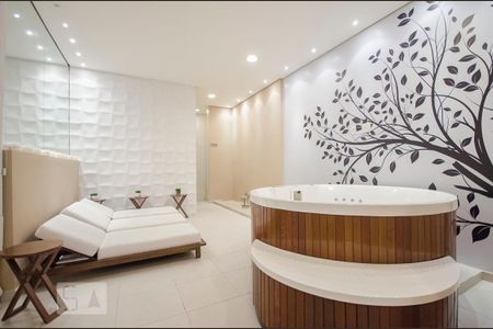 Studio à venda com 32m², 1 quarto e 1 vaga Studio à venda com 32m², 1 quarto e 1 vagaUforo