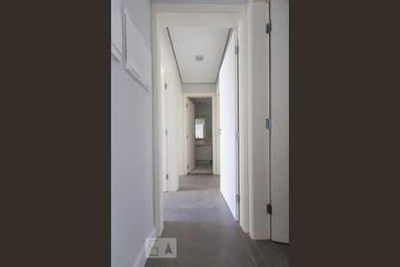 Apartamento para alugar com 110m², 3 quartos e 1 vaga Apartamento para alugar com 110m², 3 quartos e 1 vagaCorredor Quartos