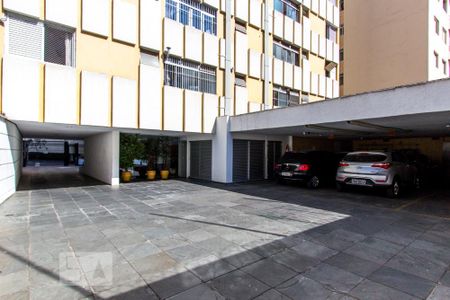 Apartamento para alugar com 110m², 3 quartos e 1 vaga Apartamento para alugar com 110m², 3 quartos e 1 vagaGaragem
