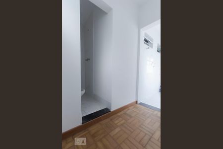 Apartamento à venda com 170m², 3 quartos e 1 vagaquarto de serviço 