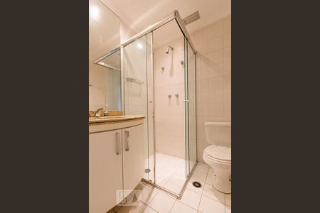 Apartamento à venda com 104m², 3 quartos e 3 vagas Apartamento à venda com 104m², 3 quartos e 3 vagasBanheiro Corredor