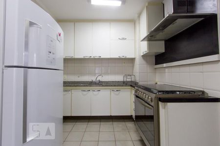 Apartamento à venda com 104m², 3 quartos e 3 vagas Apartamento à venda com 104m², 3 quartos e 3 vagasCozinha