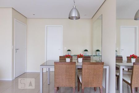 Apartamento à venda com 104m², 3 quartos e 3 vagas Apartamento à venda com 104m², 3 quartos e 3 vagasSala