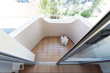 Apartamento para alugar com 2 quartos, 74m² em Vila Ipojuca, São Paulo