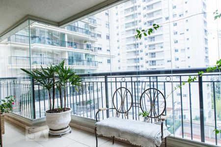 varanda de apartamento para alugar com 2 quartos, 107m² em Jardim Paulista, São Paulo
