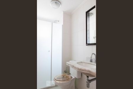banheiro de apartamento para alugar com 2 quartos, 107m² em Jardim Paulista, São Paulo