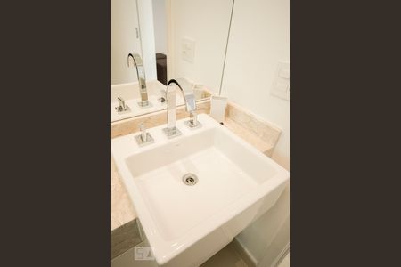 Apartamento para alugar com 70m², 1 quarto e 1 vaga Apartamento para alugar com 70m², 1 quarto e 1 vagaDetalhe Banheiro