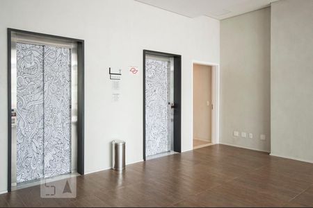 Apartamento para alugar com 70m², 1 quarto e 1 vaga Apartamento para alugar com 70m², 1 quarto e 1 vagaElevadores