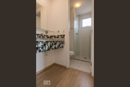 Banheiro de apartamento para alugar com 1 quarto, 49m² em Campo Belo, São Paulo