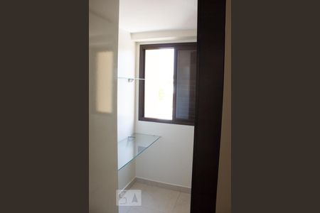 Suíte de apartamento para alugar com 1 quarto, 48m² em Cambuí, Campinas