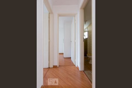 Apartamento à venda com 56m², 2 quartos e 1 vagaCorredor Quartos