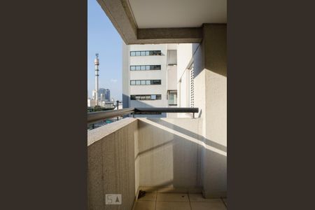 Apartamento à venda com 68m², 2 quartos e 1 vaga Apartamento à venda com 68m², 2 quartos e 1 vagaVaranda