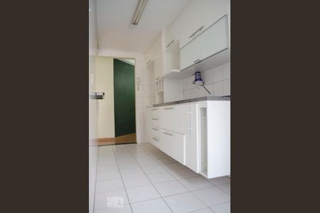Apartamento à venda com 68m², 2 quartos e 1 vaga Apartamento à venda com 68m², 2 quartos e 1 vagaCozinha