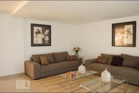 Apartamento à venda com 68m², 2 quartos e 1 vaga Apartamento à venda com 68m², 2 quartos e 1 vagaHall de entrada